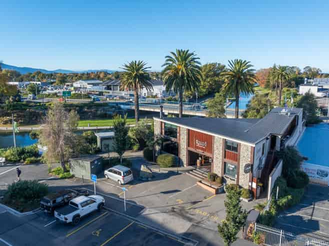 Prime Waterfront Hospitality Opportunity