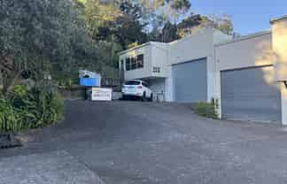 Rare trade unit with residential component