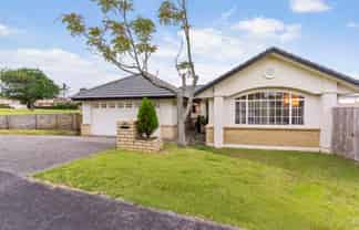 24 Corta Bella Place, Golflands