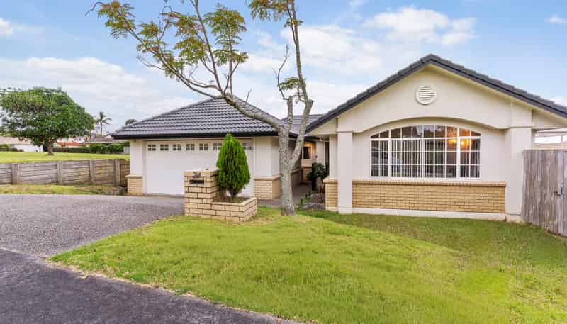 24 Corta Bella Place, Golflands