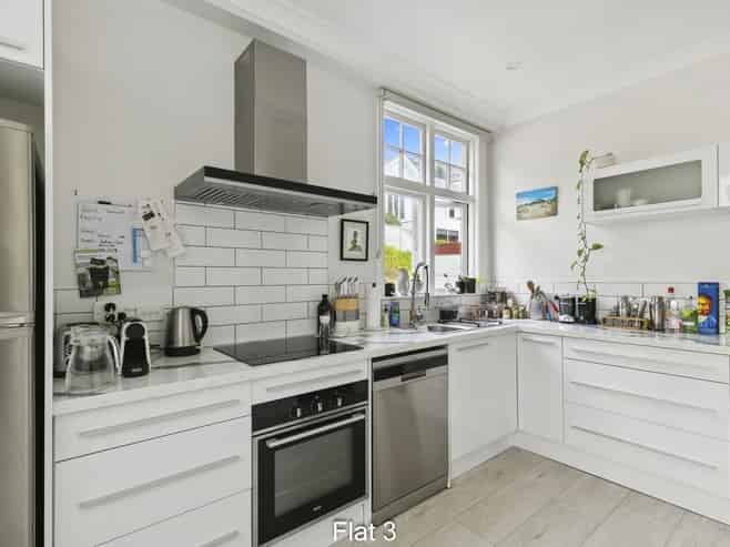 3/246 Oriental Parade, Oriental Bay