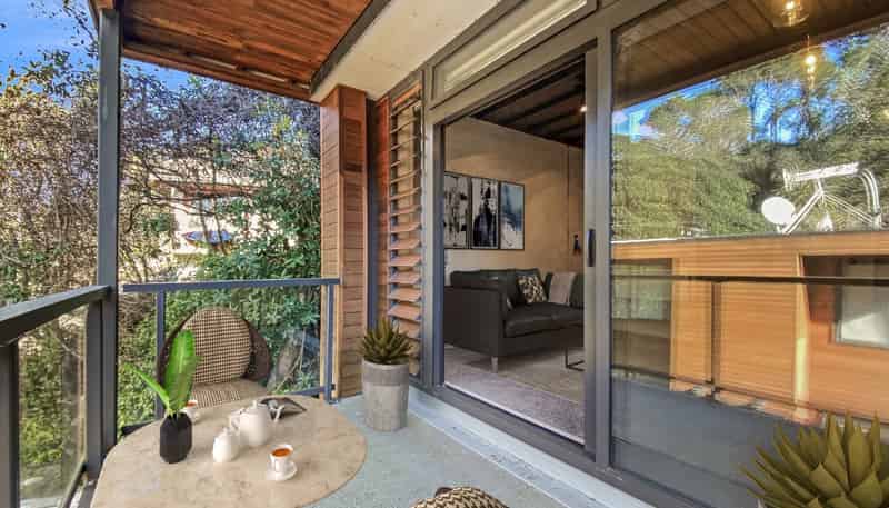 204/26 Glenmore Street, Thorndon