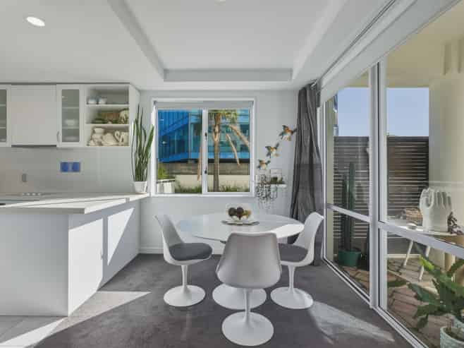 2/12 Maunganui Road (The Beaumont), Mount Maunganui