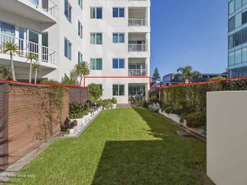 2/12 Maunganui Road (The Beaumont), Mount Maunganui