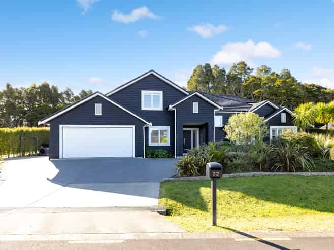 32 Awanui Crescent, Matakana