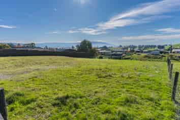  Lake View Street , WAIHOLA