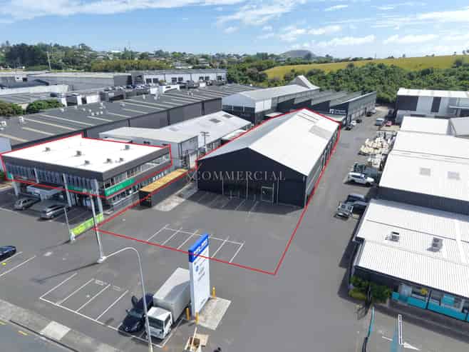 Prime 1,115sqm Warehouse + Refurbished Office
