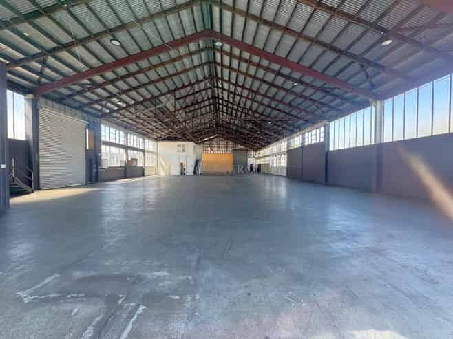 Prime 1,115sqm Warehouse + Refurbished Office