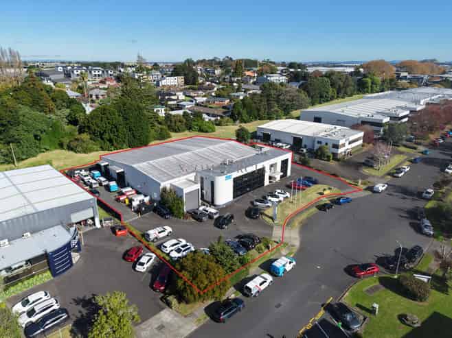 1,147sqm Industrial + 574sqm Office