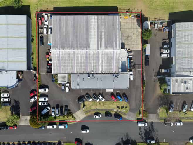 1,147sqm Industrial + 574sqm Office