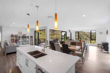 281 J Tolhopf Road, Puhoi