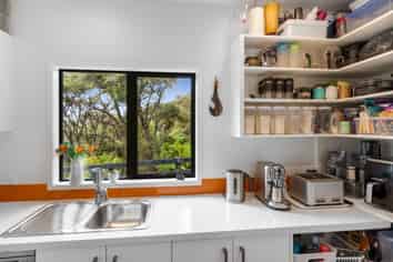 281 J Tolhopf Road, Puhoi
