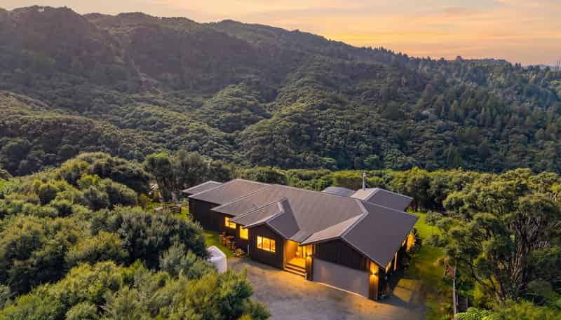 281 J Tolhopf Road, Puhoi