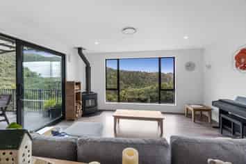 281 J Tolhopf Road, Puhoi