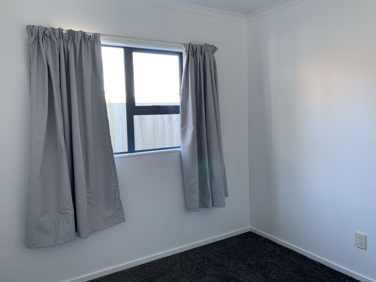 Spacious & Freshly Updated Family Home - Vista 6