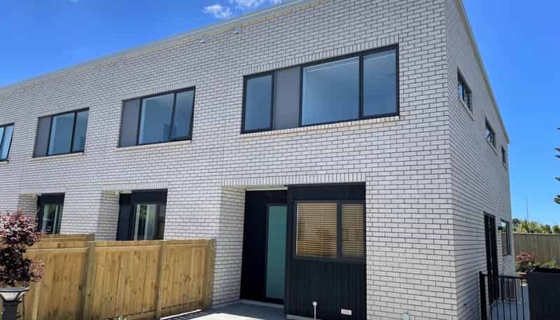 10E Titoki Street, Te Atatu Peninsula