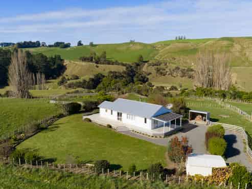 230 Arapata Road, Waituna West