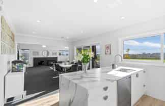 73 Kawiu Road, LEVIN