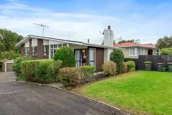 18 McLean Avenue, Papatoetoe