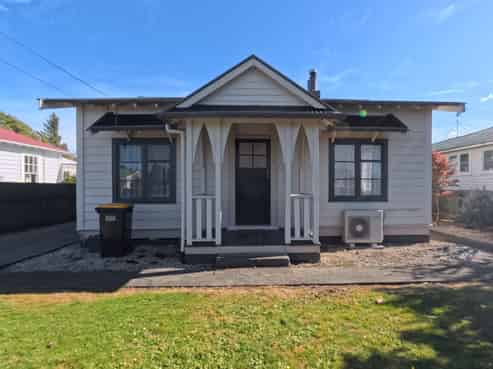 6 Wyndham Street, Carterton
