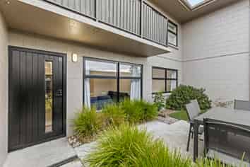 5/14 Stoneyhurst Street, Saint Albans