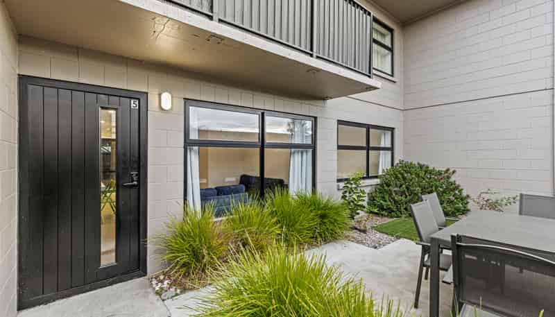 5/14 Stoneyhurst Street, Saint Albans