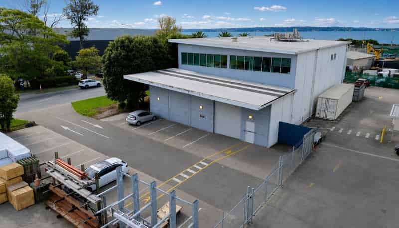 725 Rosebank Road, Avondale
