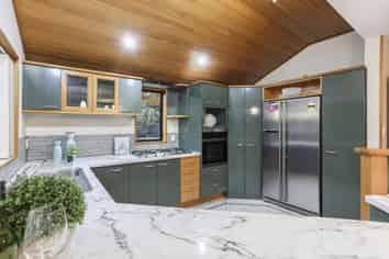 5 Abbotts Place, Avonhead