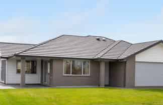 168 Kāruhiruhi Street, WAIKANAE