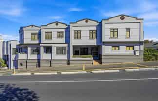1C/105 Victoria Road, Devonport