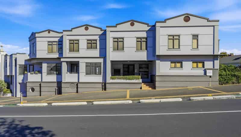 1C/105 Victoria Road, Devonport