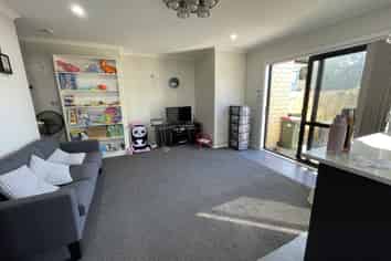2/20 Wedgwood Avenue, Mangere East