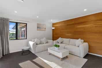 160 Port Hills Road, Heathcote Valley