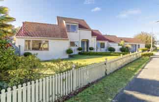 6 Aiken Road, Saint Johns Hill
