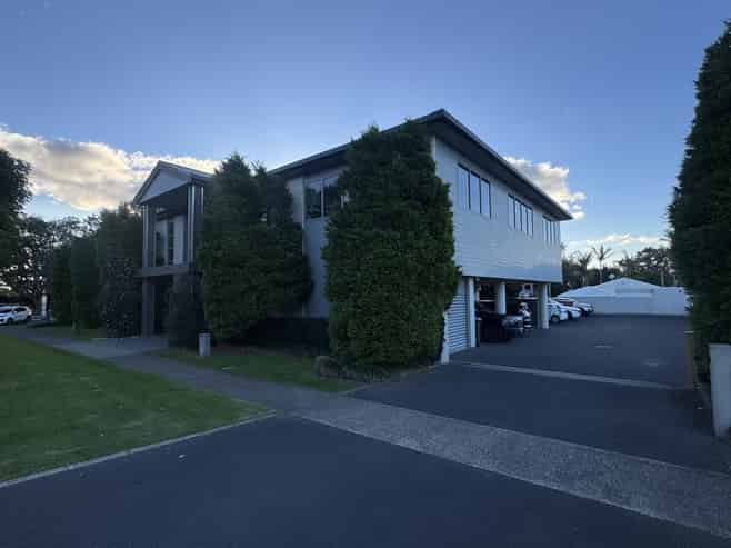 Functional CBD Office with parking