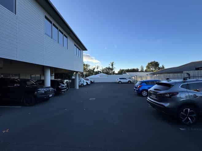 Functional CBD Office with parking