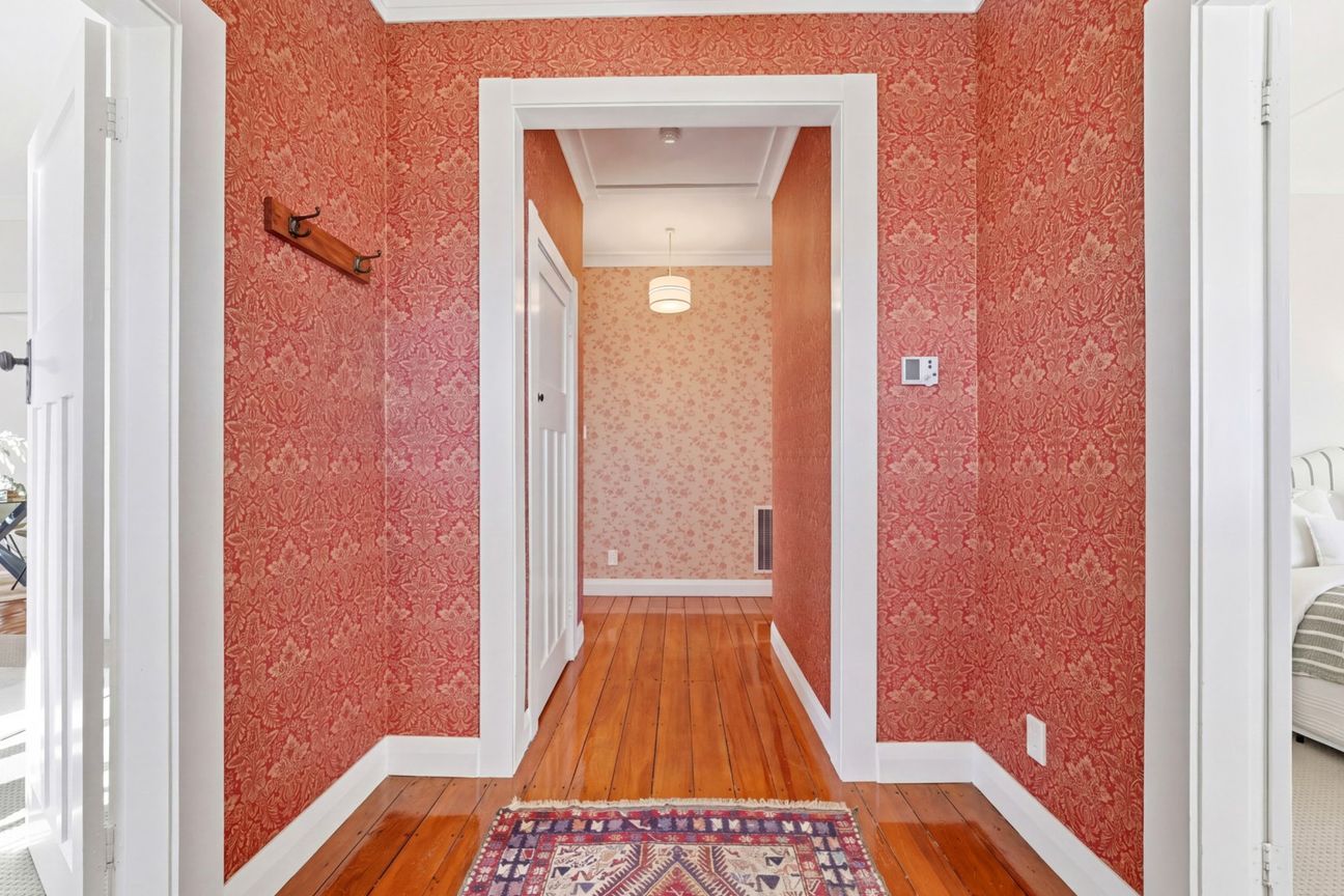 Gorgeous on Godwin – a picture perfect 1920's gem - Aanzicht 6