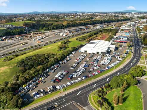 Prime Industrial Hub with Ultimate Exposure