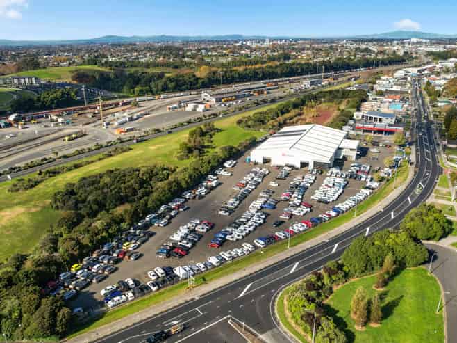 Prime Industrial Hub with Ultimate Exposure