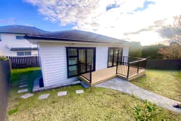 37 Marellen Dr, Red Beach