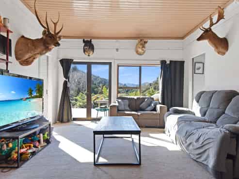 331 Ahu Ahu Valley Road, Paparangi