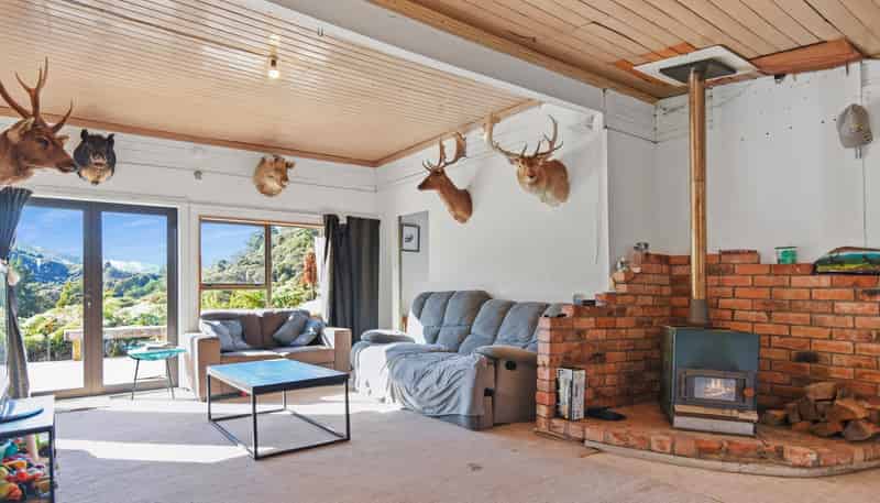 331 Ahu Ahu Valley Road, Paparangi