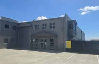Convenient Industrial Warehouse Unit