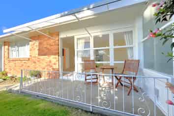 4/11 Kings Rd, Panmure