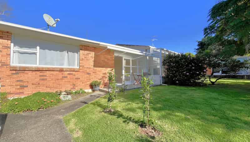 4/11 Kings Rd, Panmure