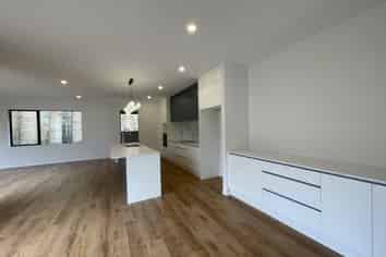 Auckland - Address withheld