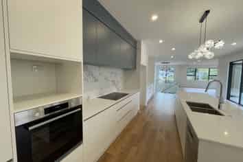Auckland - Address withheld