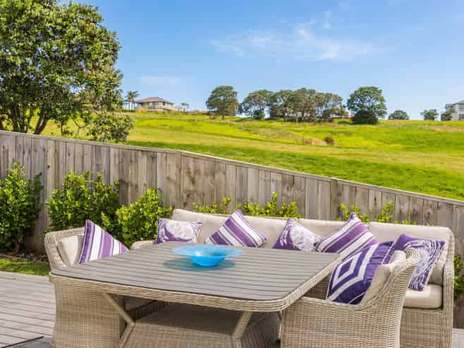 6 Whale Bay Rise, Gulf Harbour