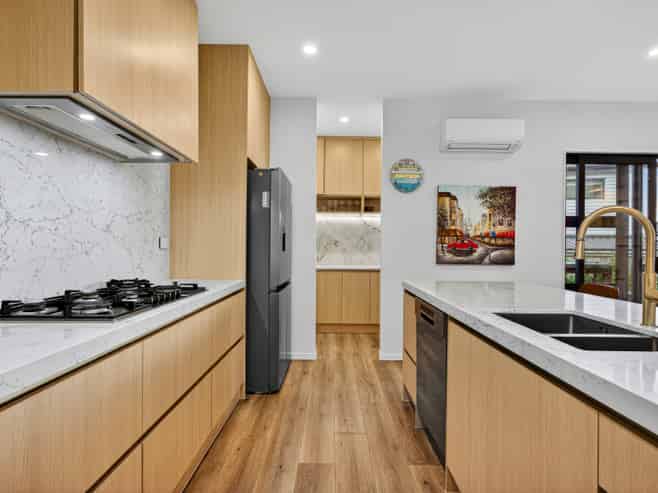 6 Whale Bay Rise, Gulf Harbour