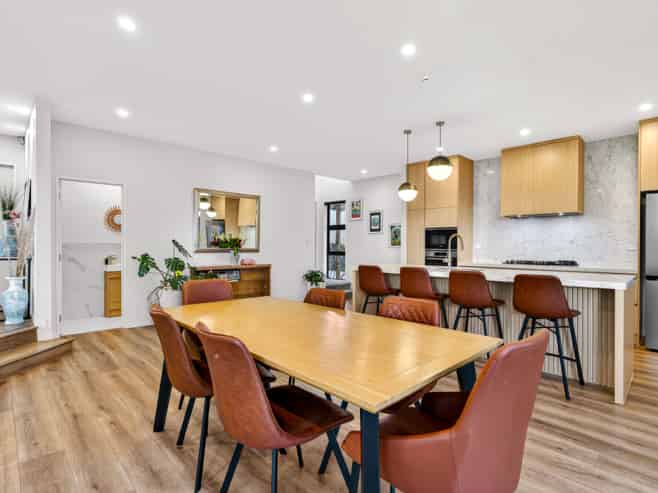 6 Whale Bay Rise, Gulf Harbour